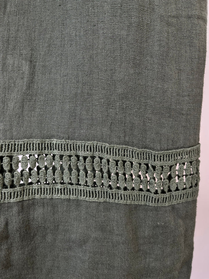 7/8-Leinenhose mit Crochet-Bordüre, khaki von Bella Vita - Mode &amp; Lifestyle