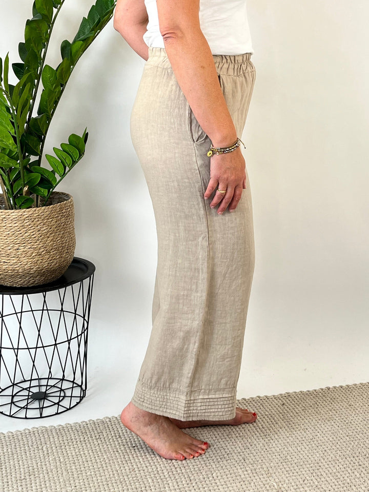 7/8-Leinenhose mit Zierfalten, beige von Bella Vita - Mode &amp; Lifestyle