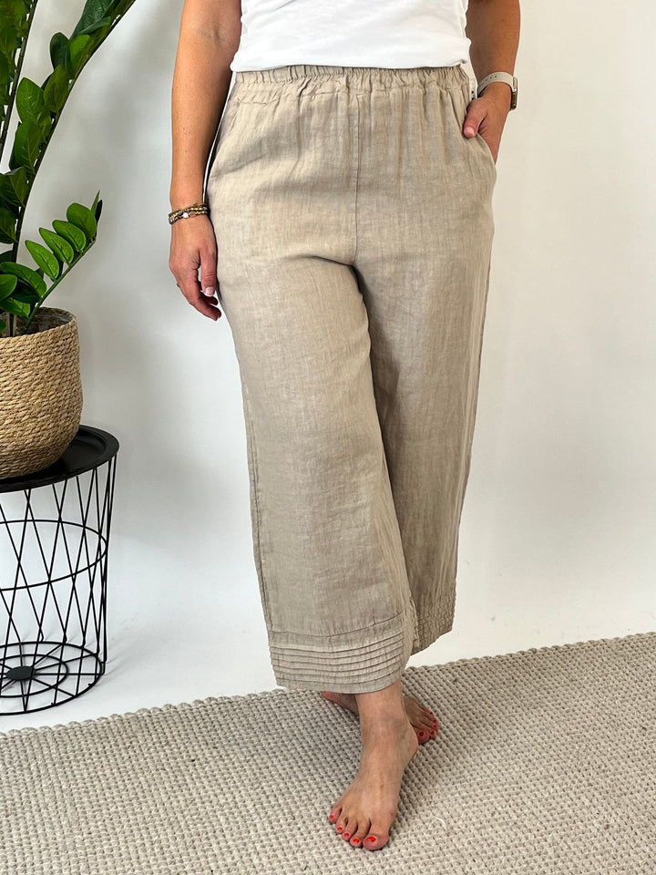 7/8-Leinenhose mit Zierfalten, beige von Bella Vita - Mode &amp; Lifestyle