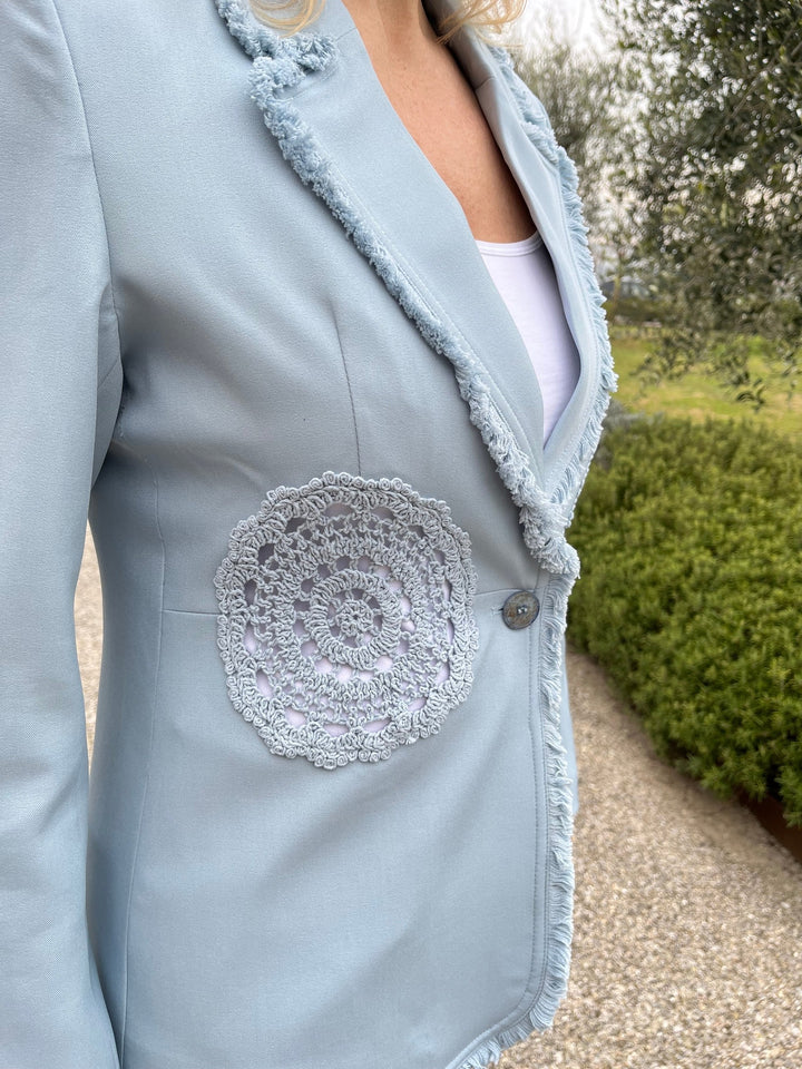 Blazer mit Häkelspitze, hellblau von Bella Vita - Mode &amp; Lifestyle