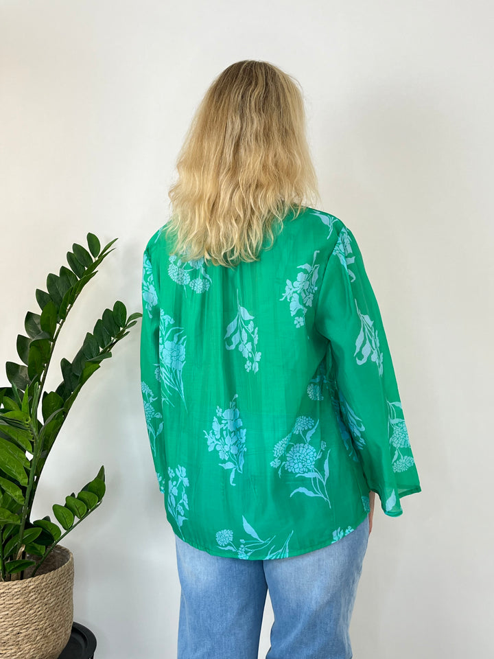 Bluse Floral Breeze, grün von Bella Vita - Mode &amp; Lifestyle