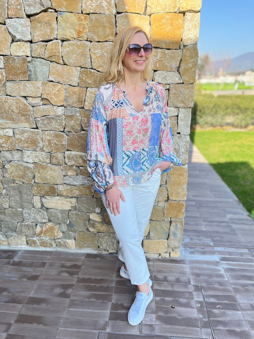 Bluse Patchwork-Print mit Seide, blau-rosé von Bella Vita - Mode &amp; Lifestyle