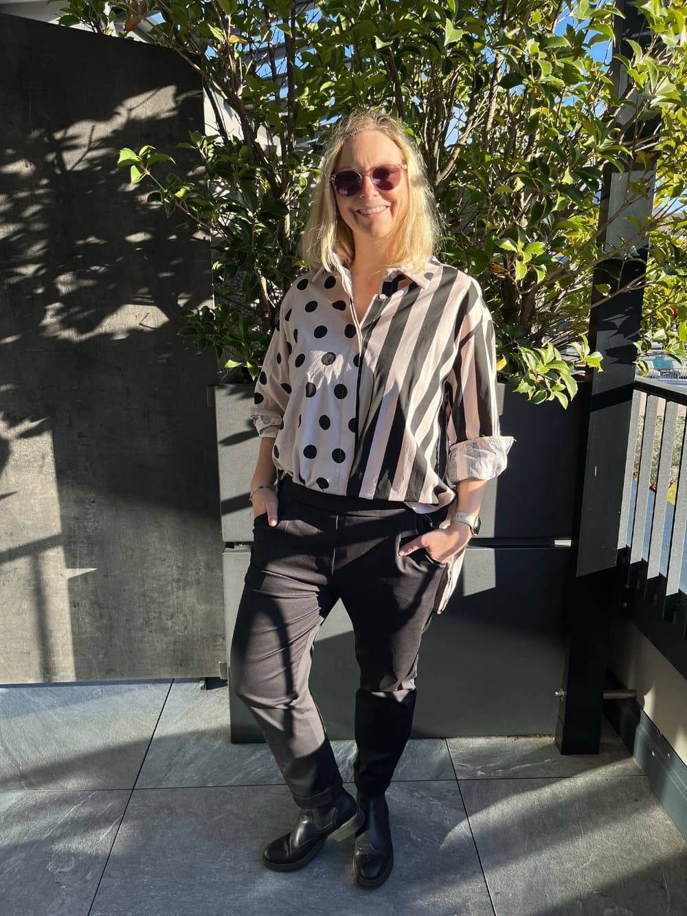 Bluse Streifen/ Tupfen beige-schwarz von Bella Vita - Mode & Lifestyle