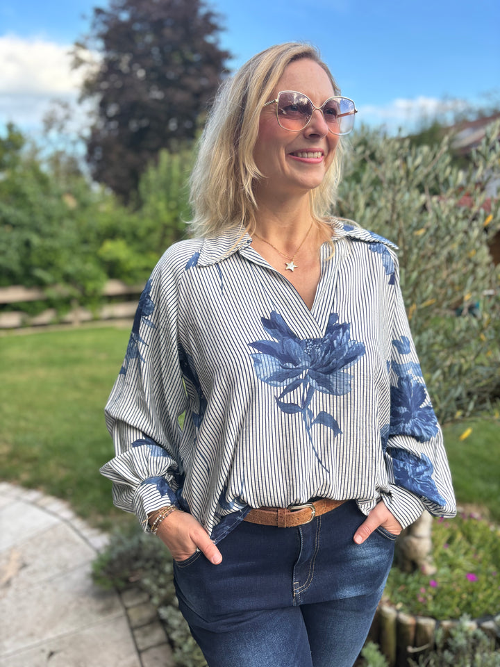 Bluse im Mustermix, marine