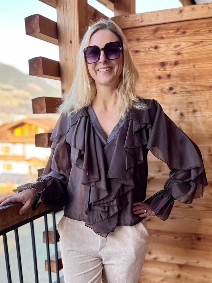 Bluse mit Rüschen, braun von Bella Vita - Mode &amp; Lifestyle