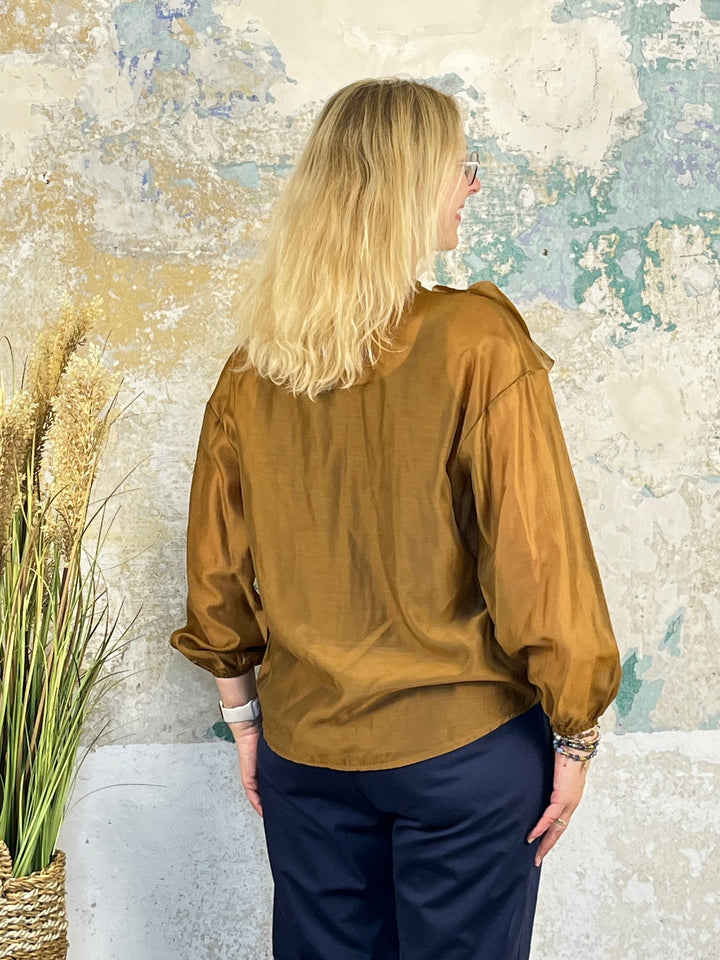 Bluse mit Rüschen, cognac von Bella Vita - Mode &amp; Lifestyle
