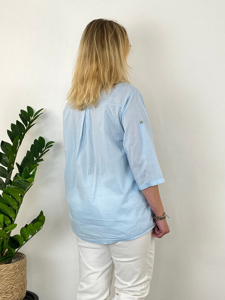 Bluse mit Stickerei und Paillettenverzierung von Bella Vita - Mode &amp; Lifestyle