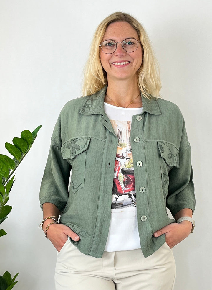 Blusenjacke mit floraler Stickerei, khaki von Bella Vita - Mode &amp; Lifestyle