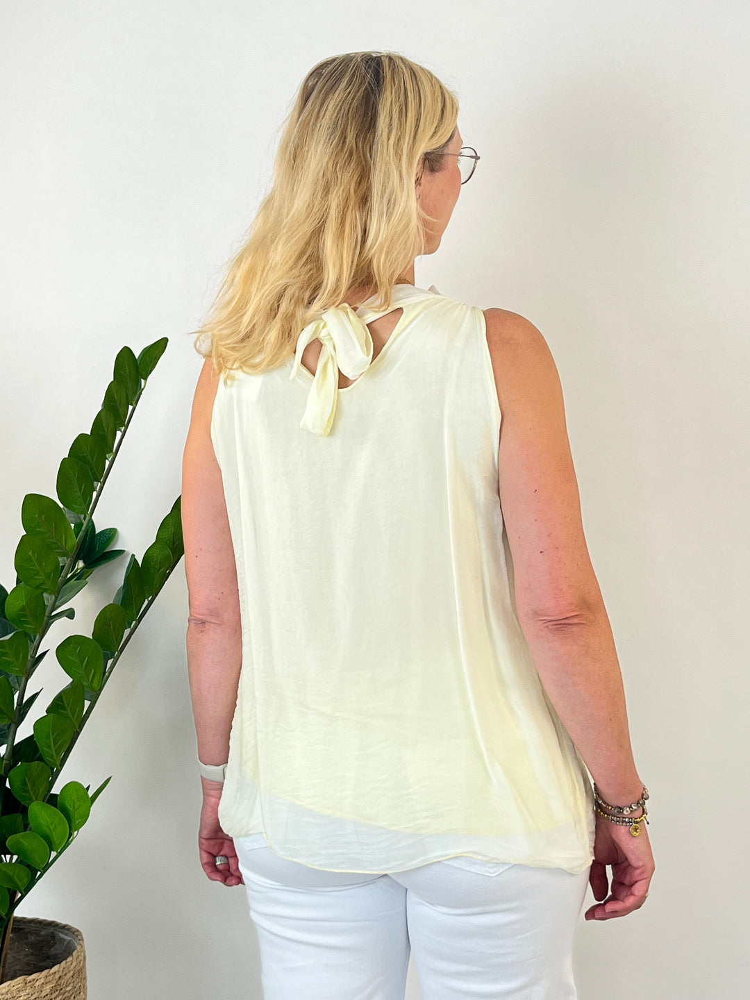 Blusentop mit Seide, vanillegelb von Bella Vita - Mode &amp; Lifestyle