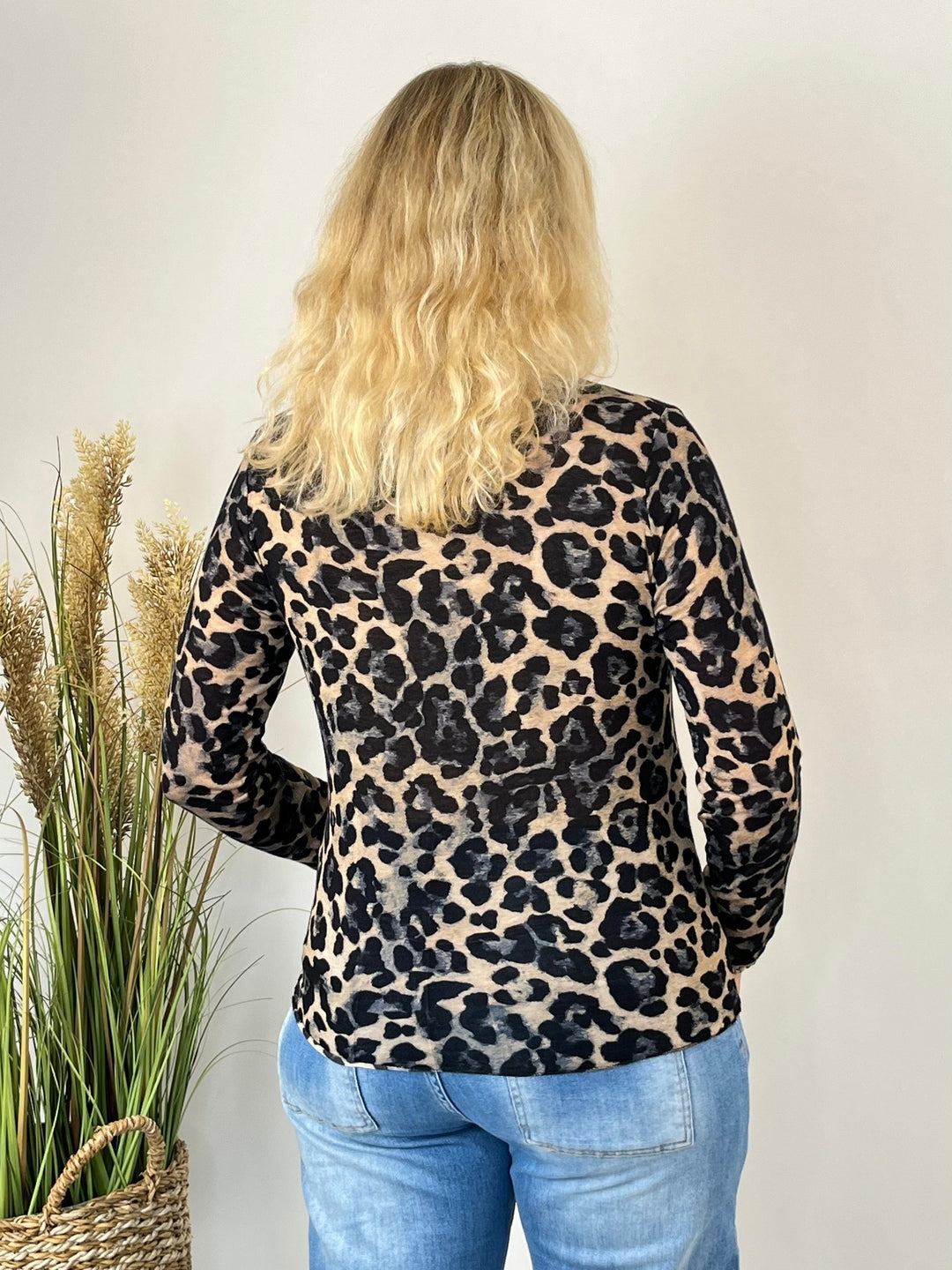 Rückansicht Cashmere Touch Shirt Leo, beige-schwarzer Print