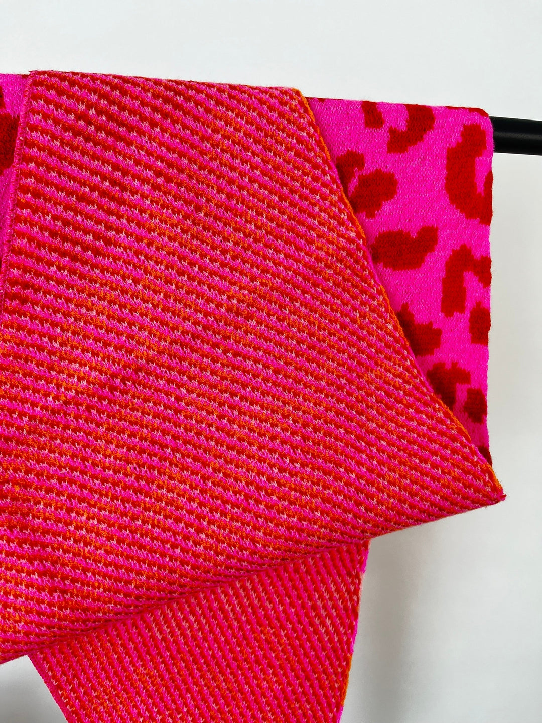 Dreiecksschal LEO, pink von Bella Vita - Mode &amp; Lifestyle