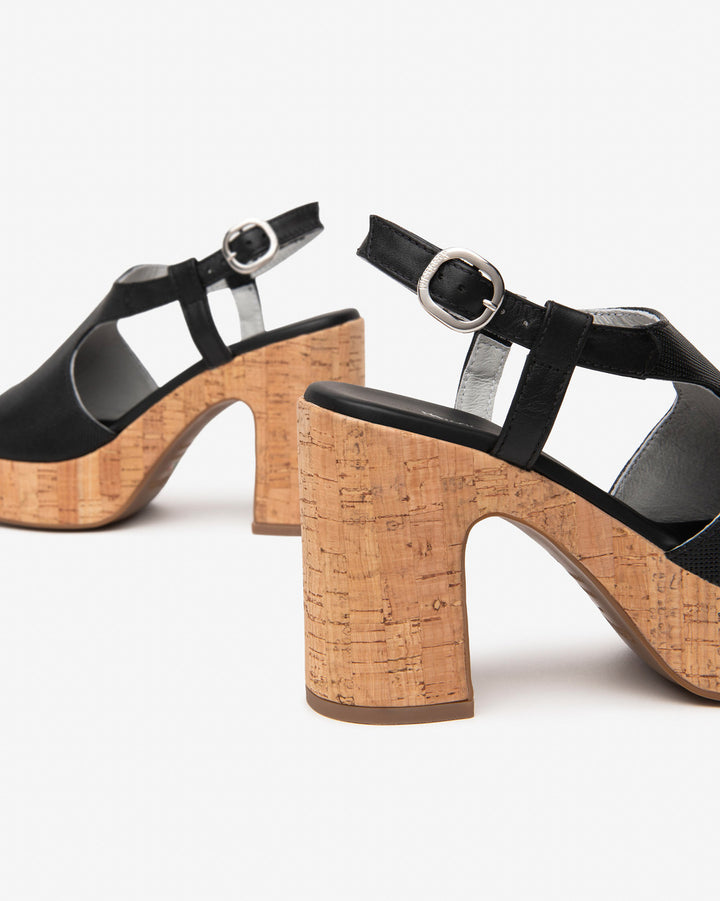 NeroGiardini Plateau-Sandalette, schwarz