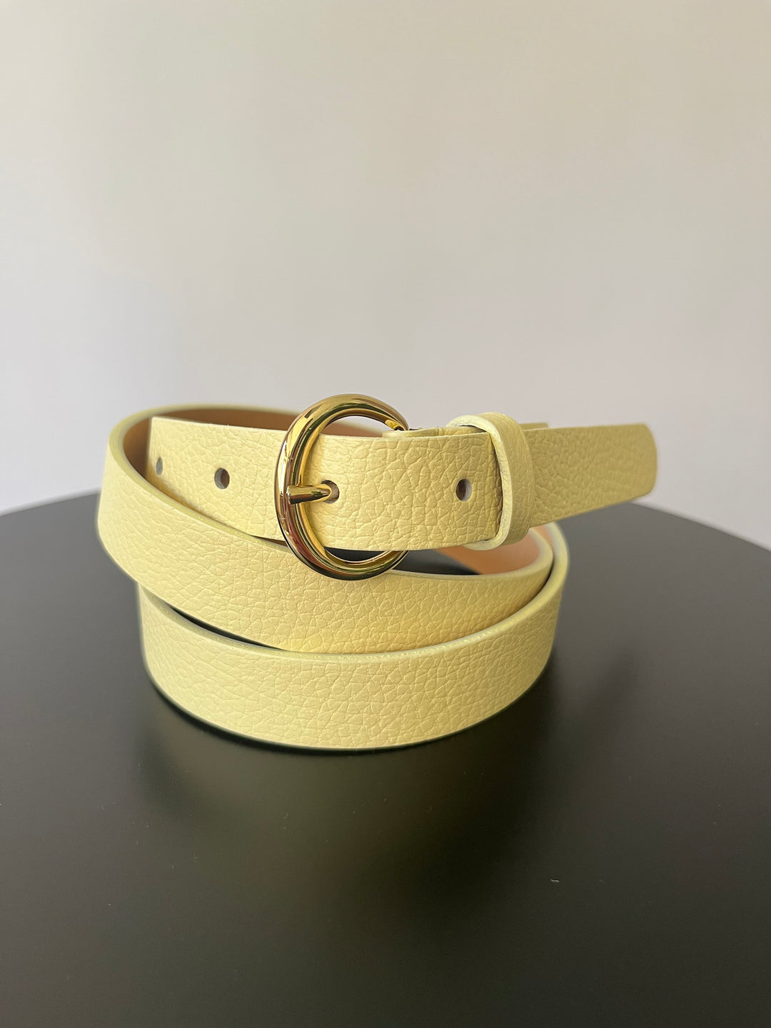 Echtledergürtel Soft Lemon, vanillegelb von Bella Vita - Mode &amp; Lifestyle