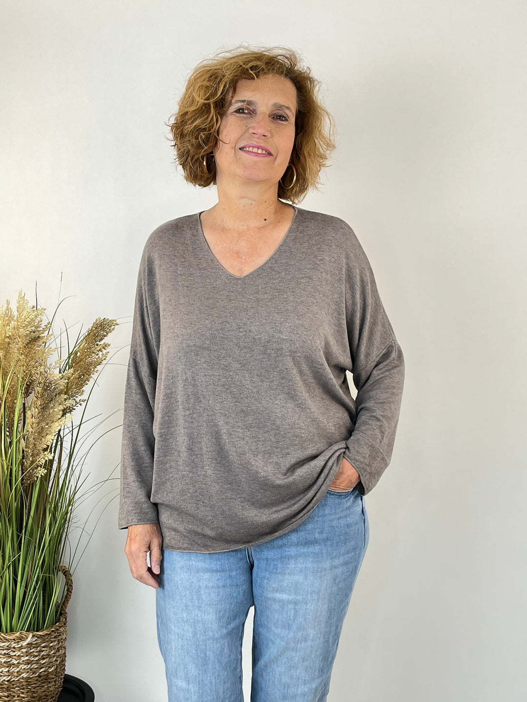 Essential Curvy-Pullover mit V-Ausschnitt