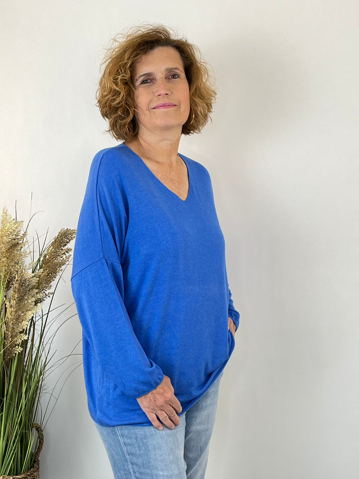 Essential Curvy-Pullover mit V-Ausschnitt