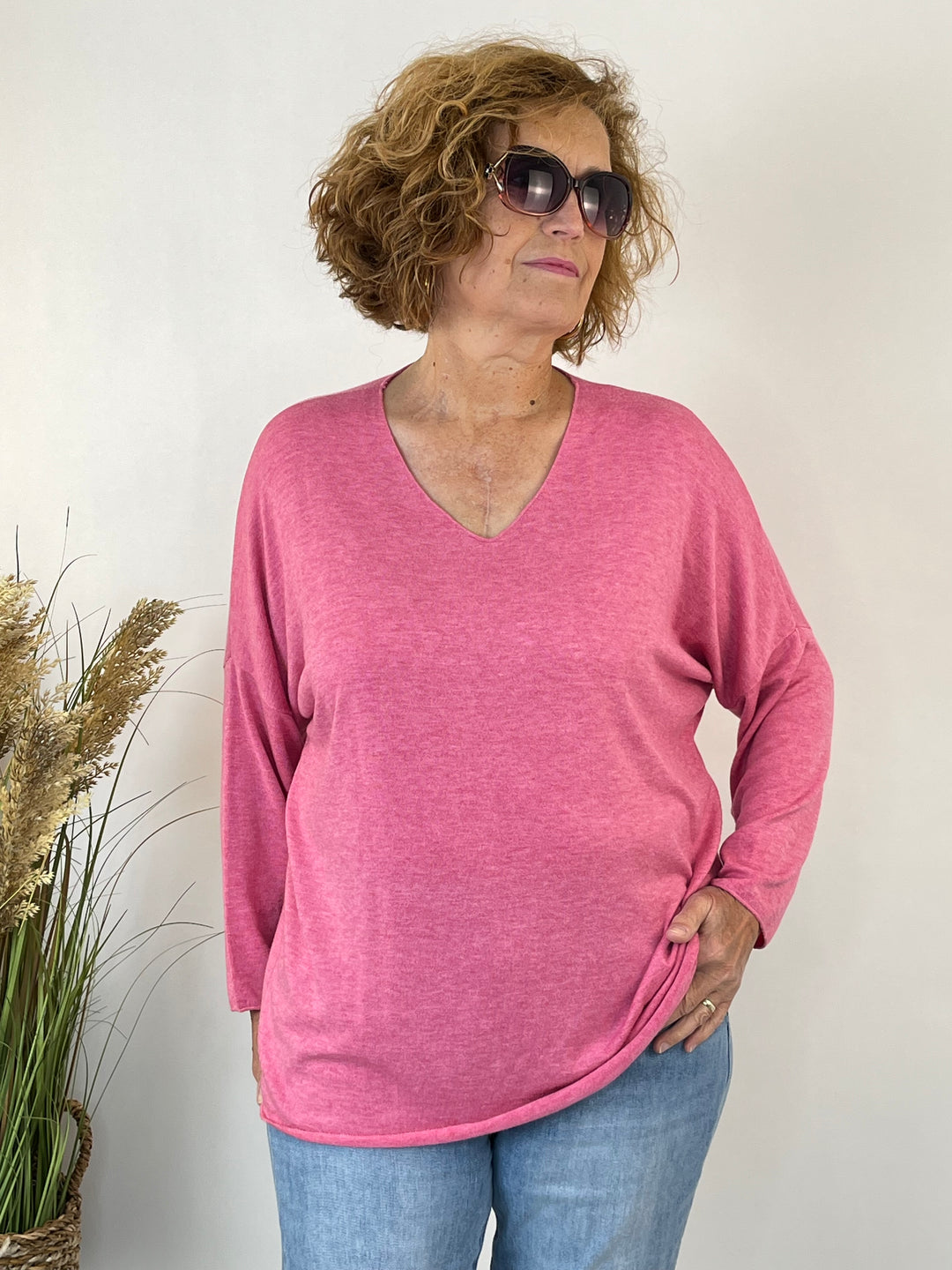 Essential Curvy-Pullover mit V-Ausschnitt
