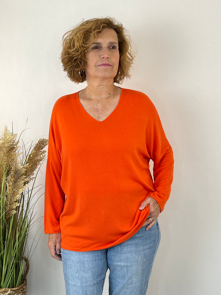 Essential Curvy-Pullover mit V-Ausschnitt