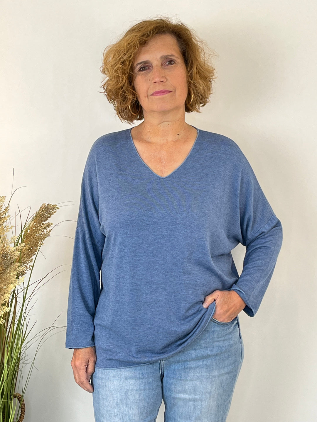 Essential Curvy-Pullover mit V-Ausschnitt