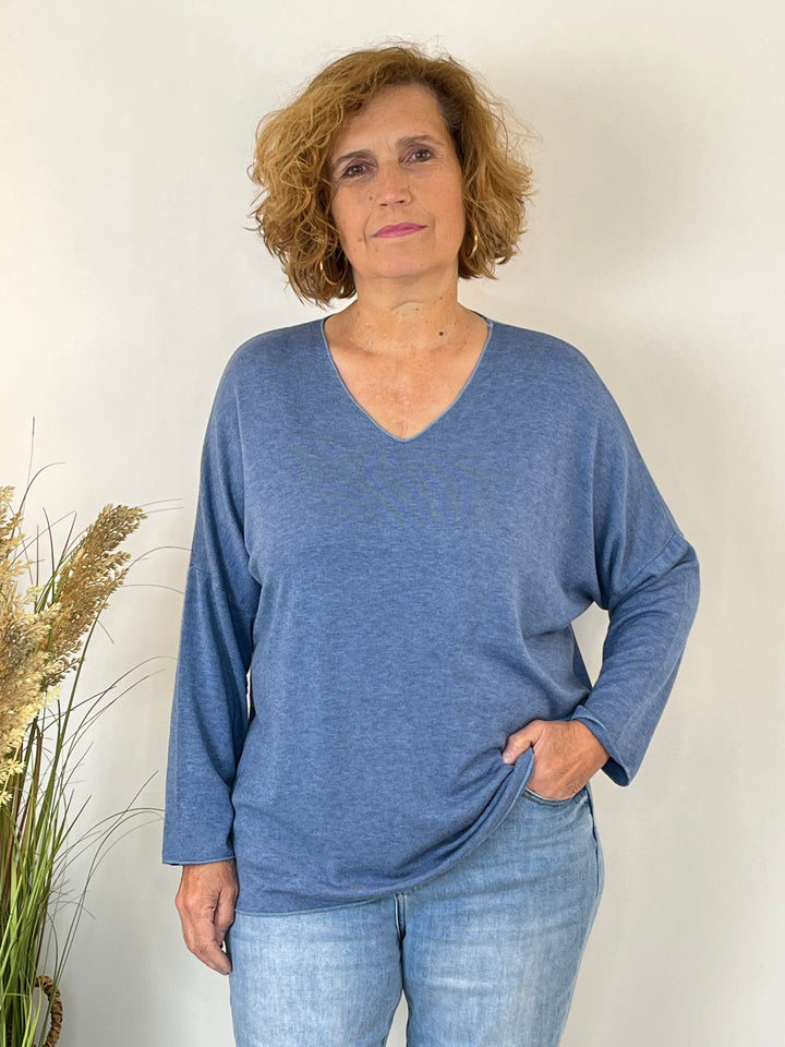 Essential Curvy-Pullover mit V-Ausschnitt