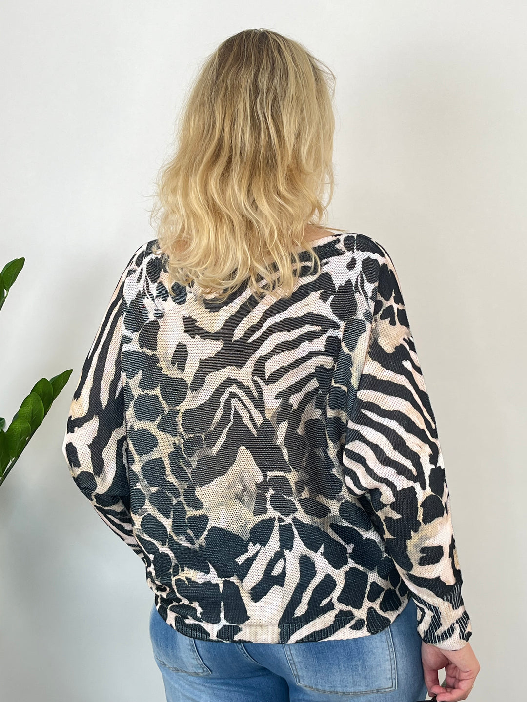 Fledermauspullover Animalprint, schwarz-beige von Bella Vita - Mode &amp; Lifestyle