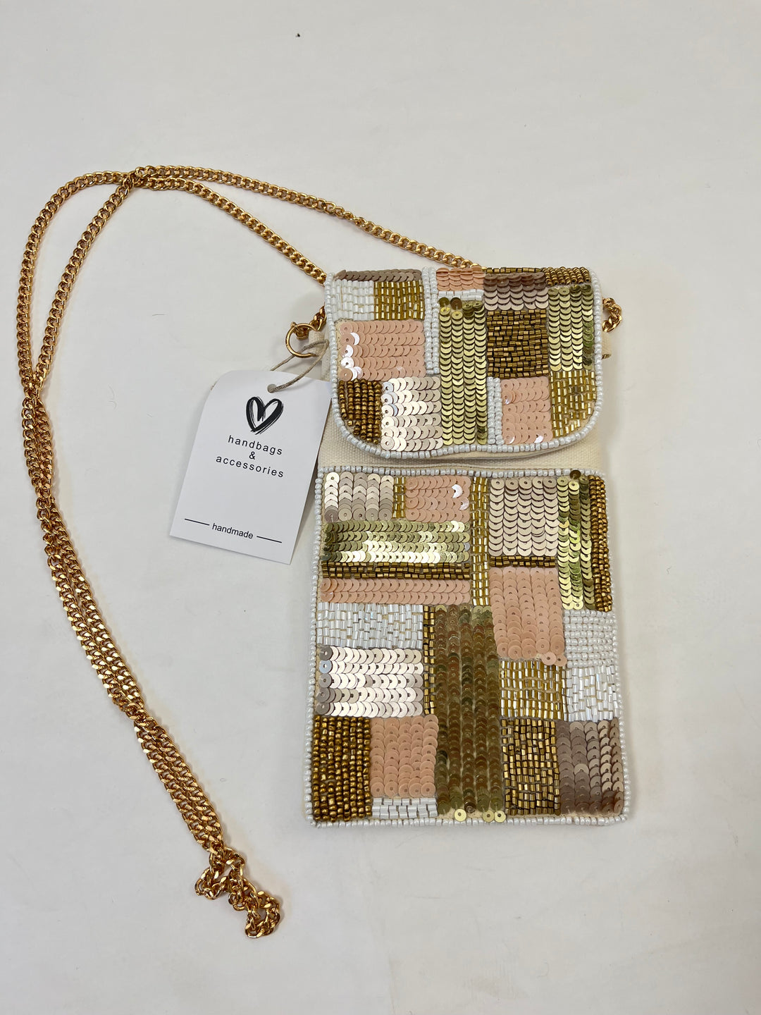 Handytasche mit Perlen und Pailletten, beige-gold von Bella Vita - Mode &amp; Lifestyle