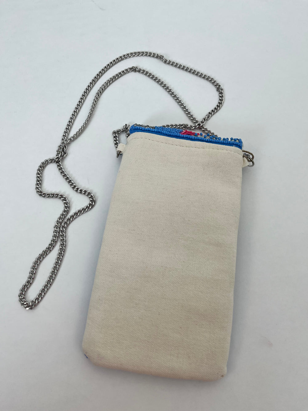 Handytasche mit Perlen und Pailletten, blau-pink von Bella Vita - Mode & Lifestyle
