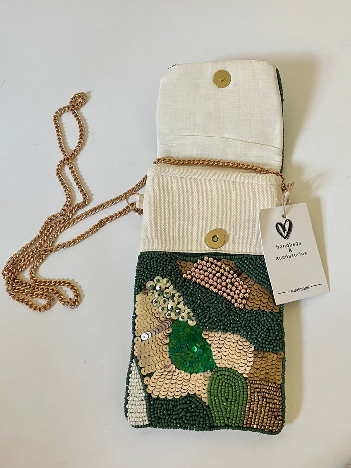 Handytasche mit Perlen und Pailletten, khaki-gold von Bella Vita - Mode &amp; Lifestyle