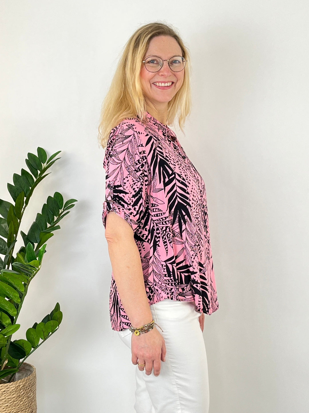 Hemdbluse Blätter, rosa-schwarz von Bella Vita - Mode &amp; Lifestyle