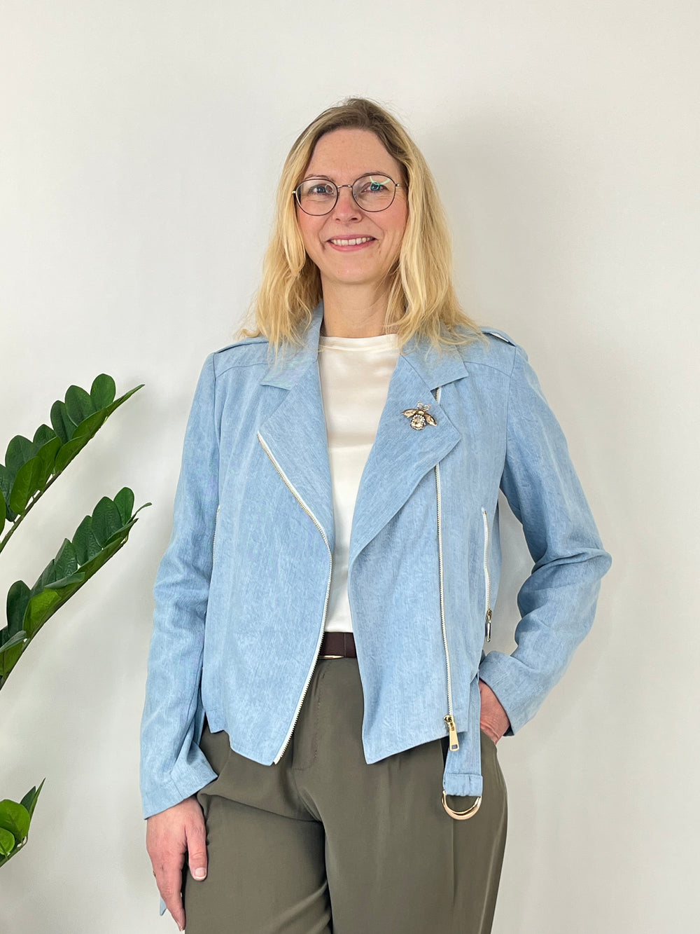 Jeansjacke in Bikerform, blue denim von Bella Vita - Mode & Lifestyle