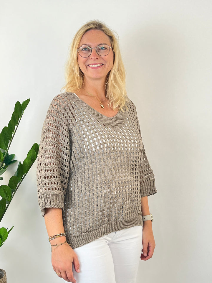 Sommerpullover Lochstrick, taupe von Bella Vita - Mode &amp; Lifestyle