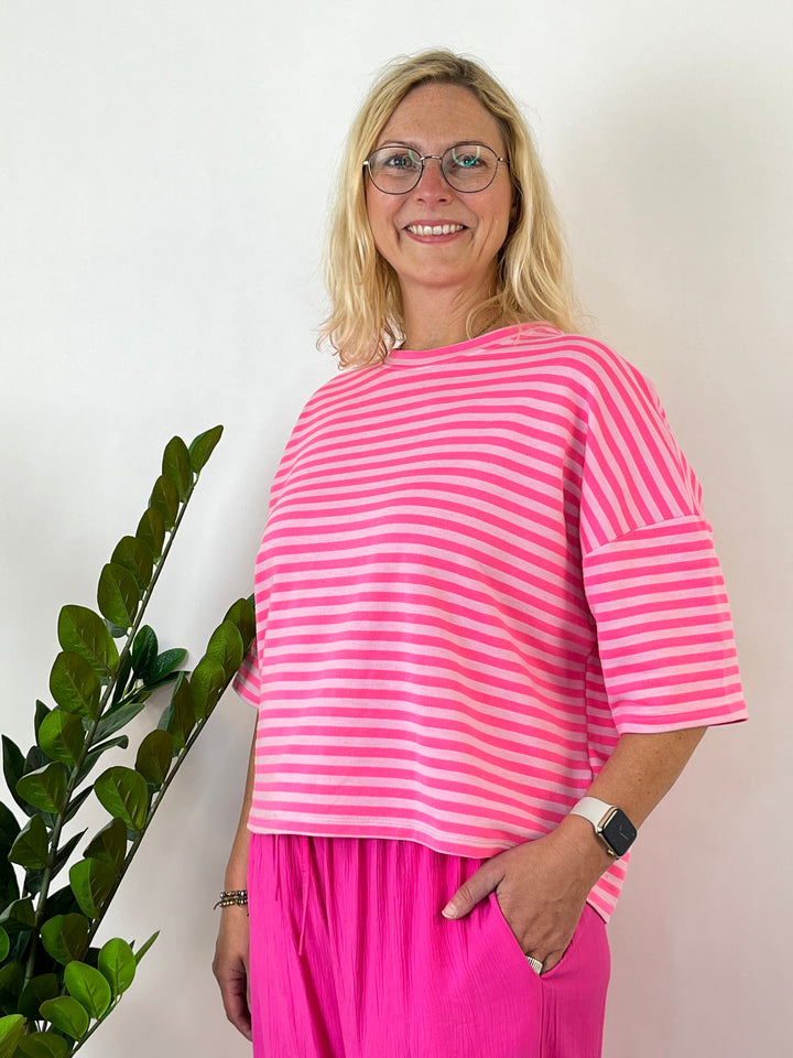 Oversize-Sweatshirt gestreift, rosa von Bella Vita - Mode &amp; Lifestyle