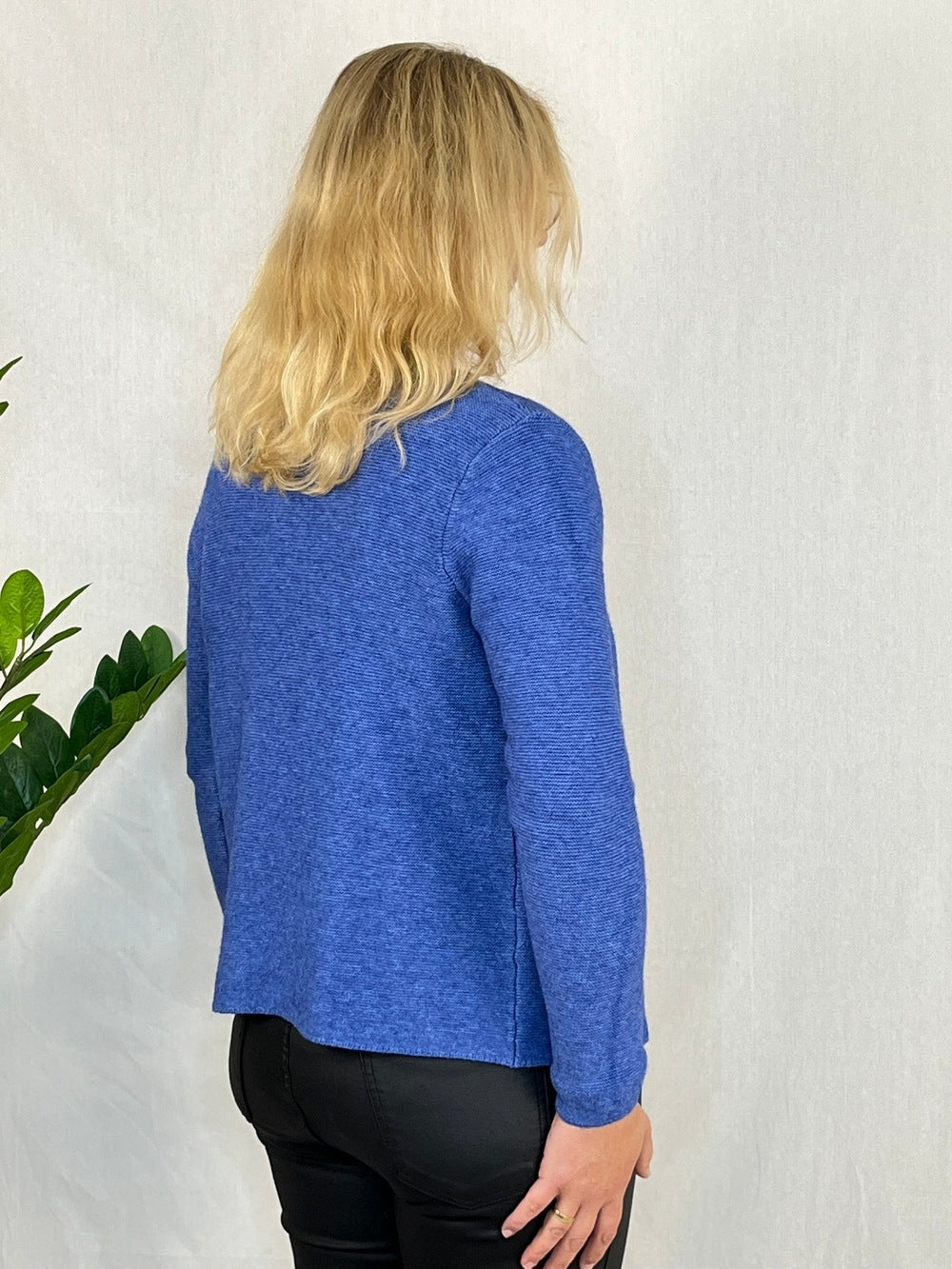 Strickjacke im Janker-Stil, blau