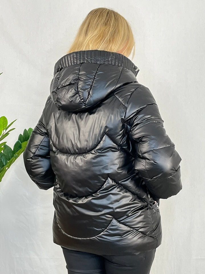 Steppjacke mit Strickärmeln, schwarz
