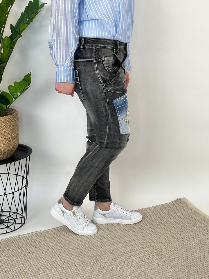 Jeans mit Applikation, black denim von Bella Vita - Mode & Lifestyle