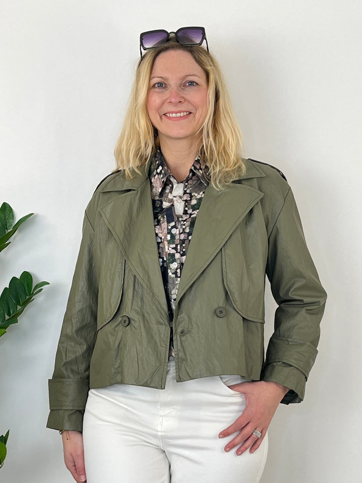 Kurzjacke in Trenchform, khaki von Bella Vita - Mode & Lifestyle