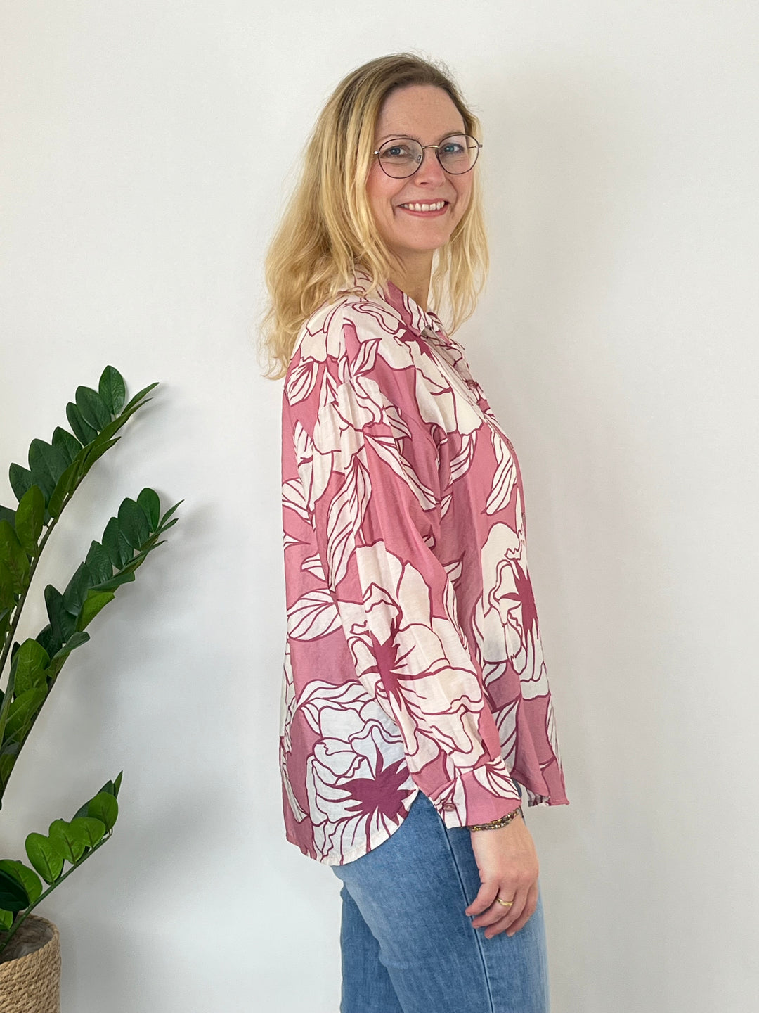 Bluse mit floralem Alloverprint, altrosa von Bella Vita - Mode & Lifestyle