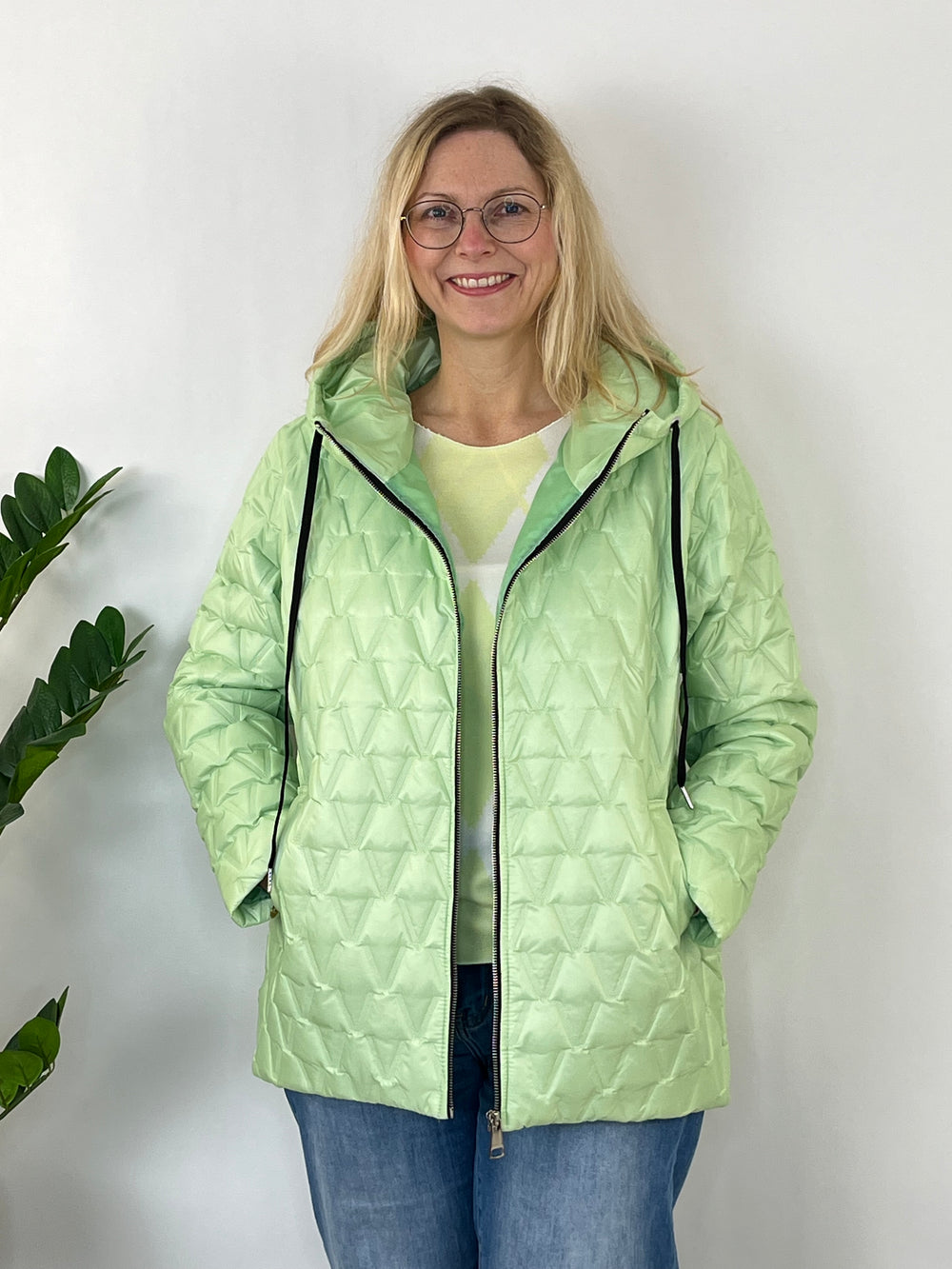 Steppjacke Spring, lindgrün von Bella Vita - Mode & Lifestyle