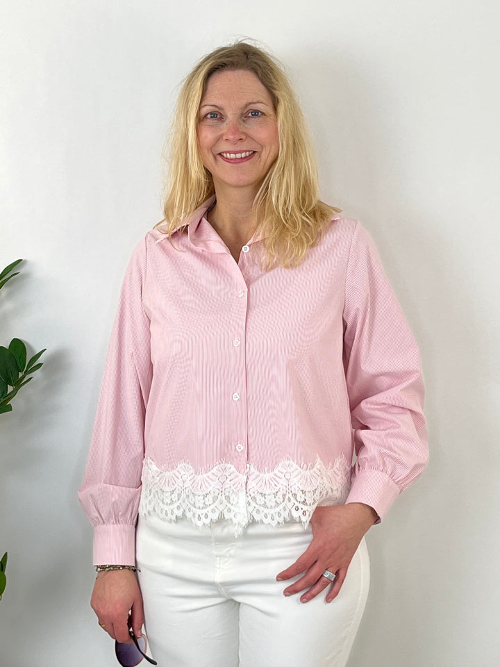 Streifenbluse mit Spitze, rosa von Bella Vita - Mode &amp; Lifestyle