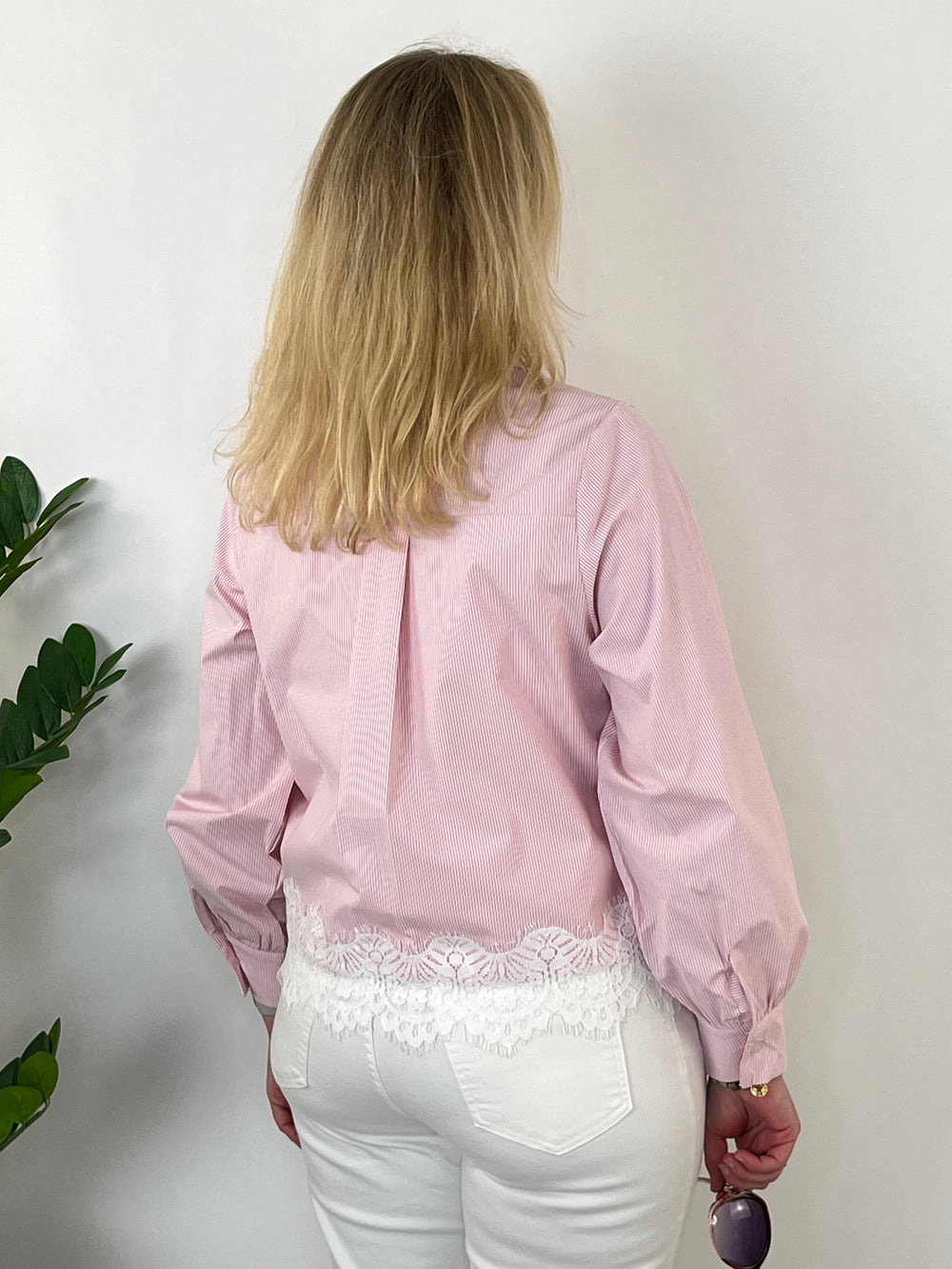 Streifenbluse mit Spitze, rosa von Bella Vita - Mode & Lifestyle