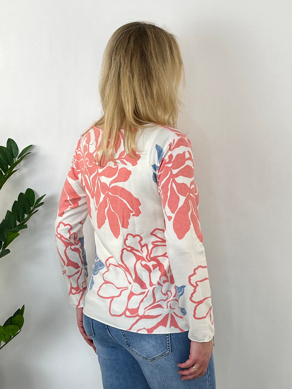 Pullover floral bedruckt, apricot-blau von Bella Vita - Mode & Lifestyle