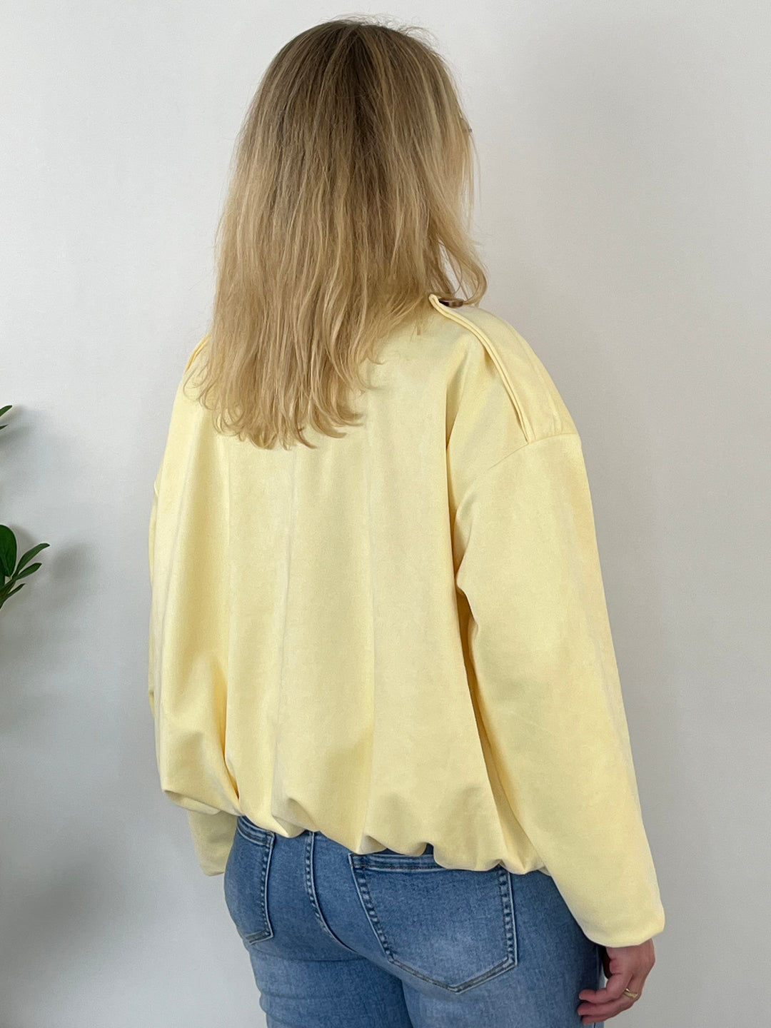 Blouson aus Veloursimitat, gelb von Bella Vita - Mode & Lifestyle