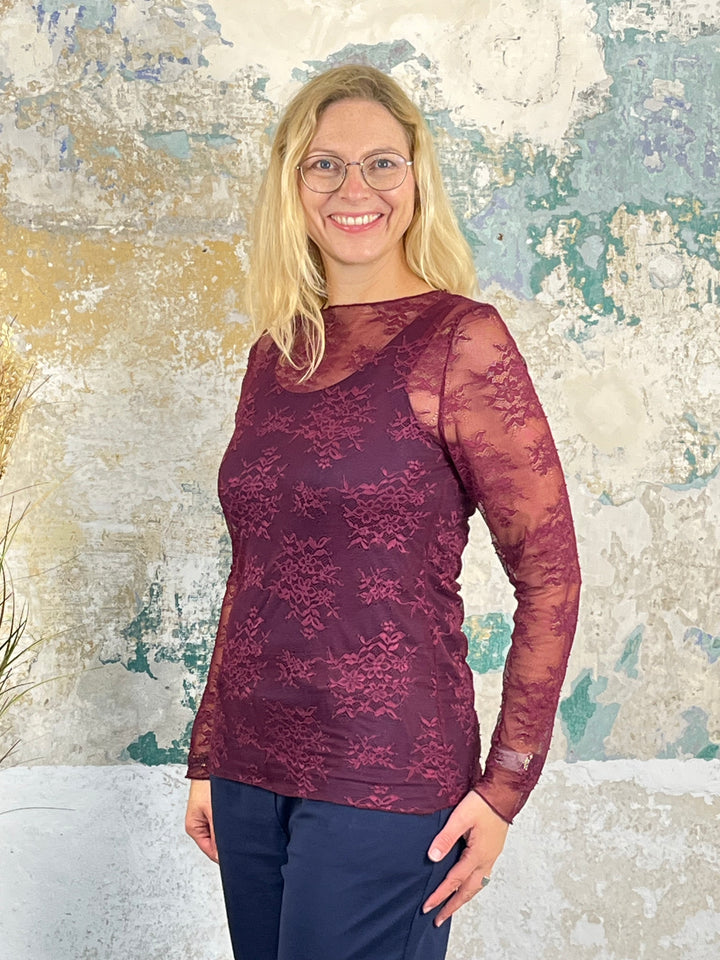 Spitzenshirt, bordeaux von Bella Vita - Mode & Lifestyle