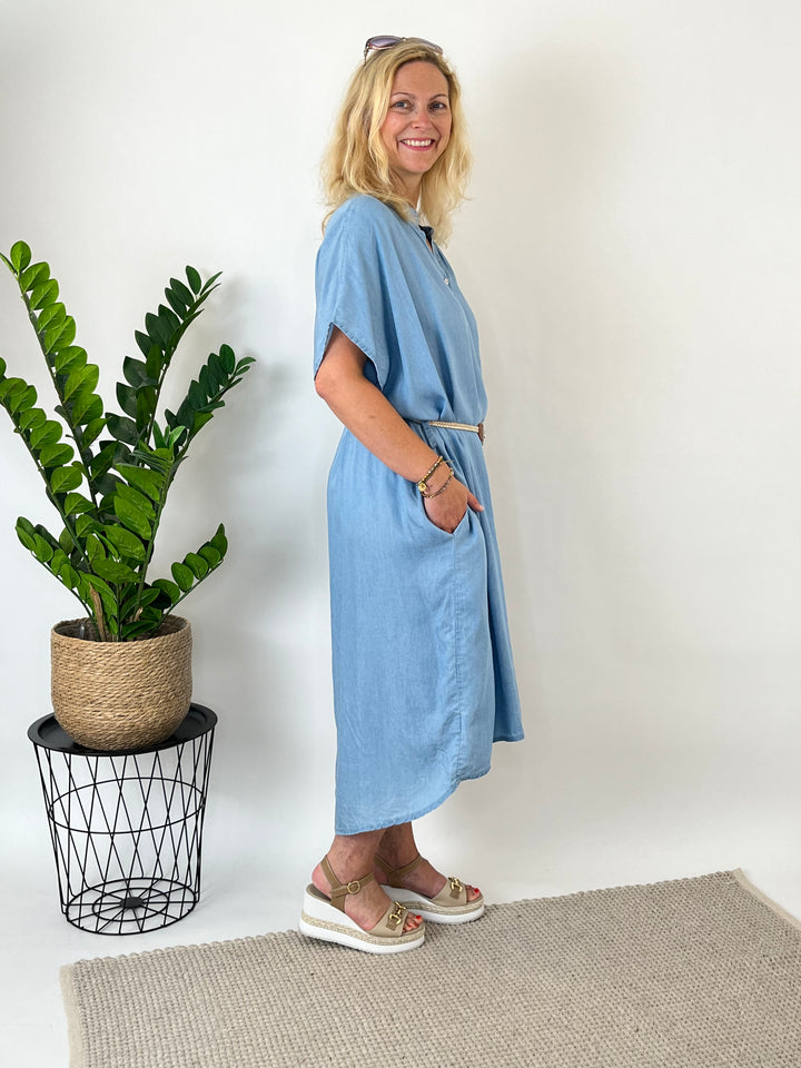 Sommerkleid mit Ziergürtel, blue denim