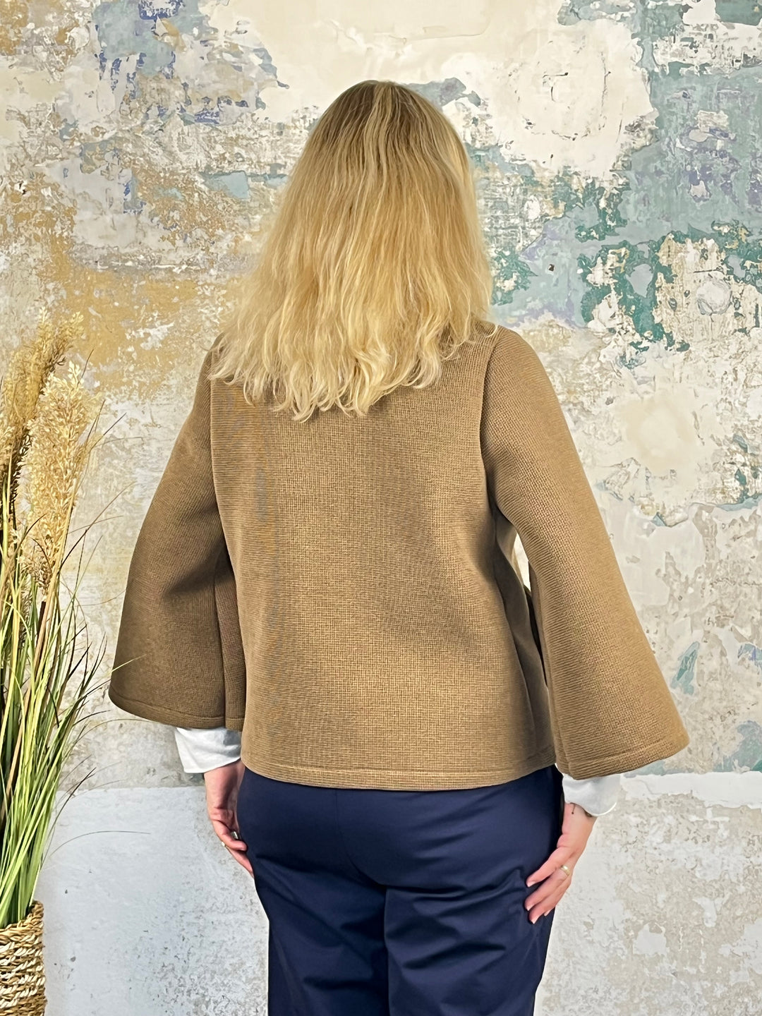 Kurzjacke in Waffeloptik, cognac von Bella Vita - Mode & Lifestyle