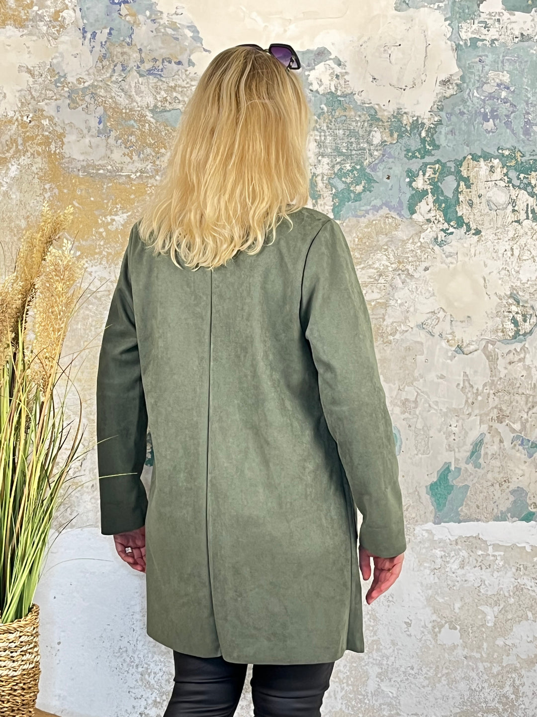 Longblazer Veloursimitat, khaki von Bella Vita - Mode & Lifestyle