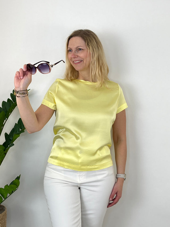 Shirt aus Glanzware, vanillegelb von Bella Vita - Mode &amp; Lifestyle