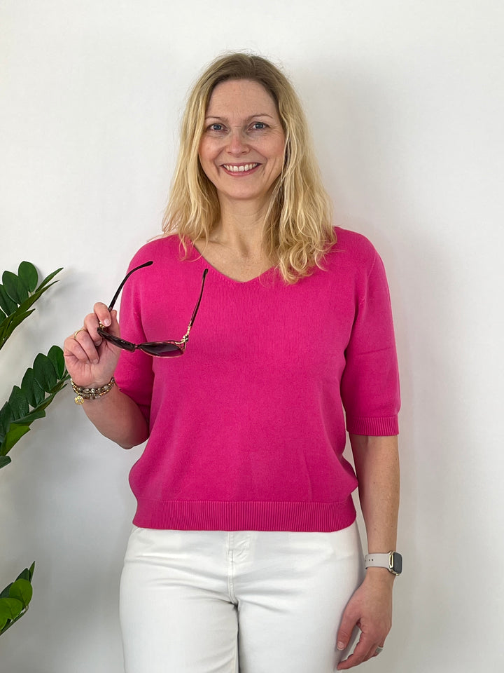 Kurzarmpullover mit V-Ausschnitt, beere von Bella Vita - Mode &amp; Lifestyle