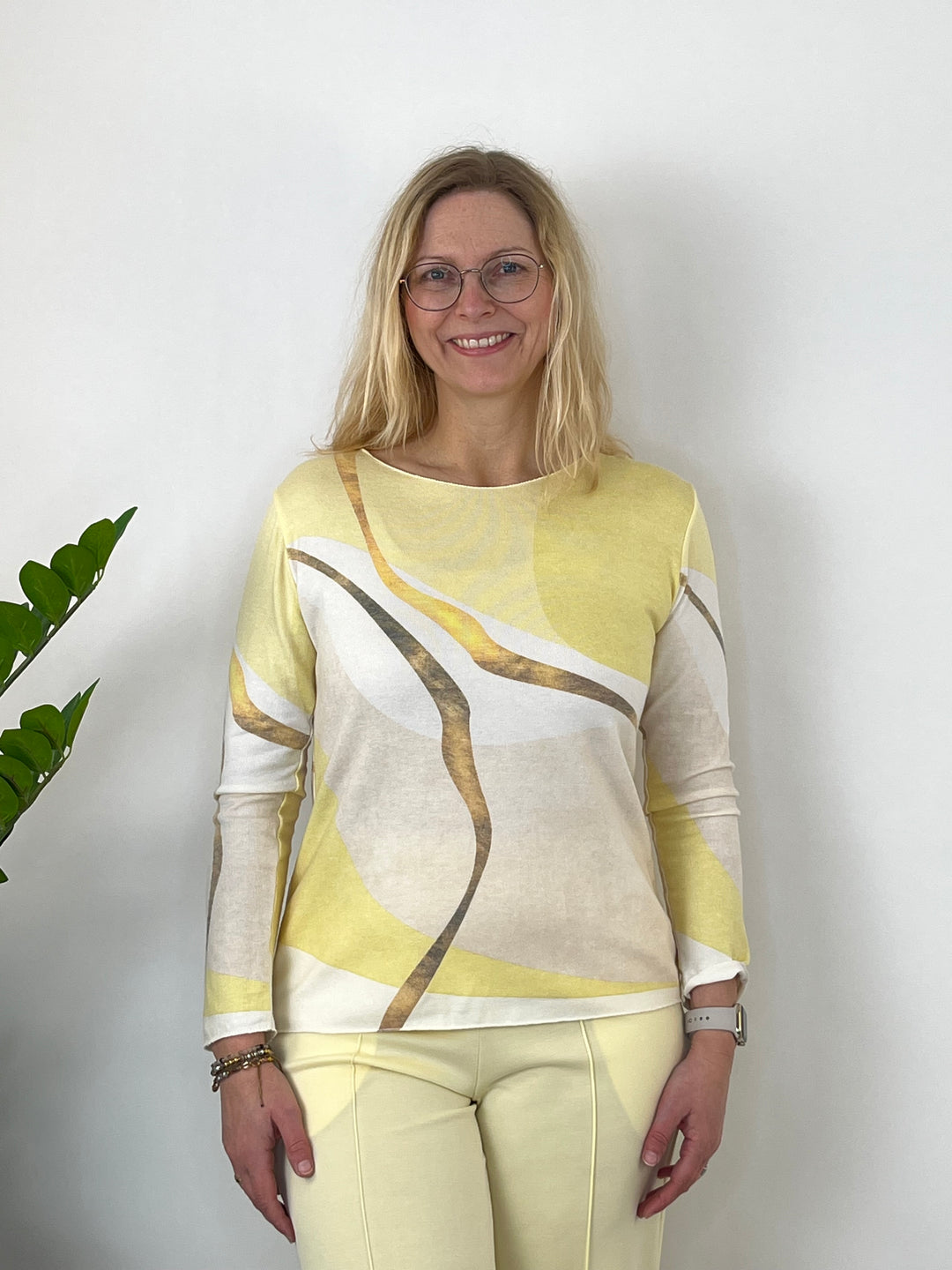 Pullover mit Aquarellmuster, gelb von Bella Vita - Mode & Lifestyle