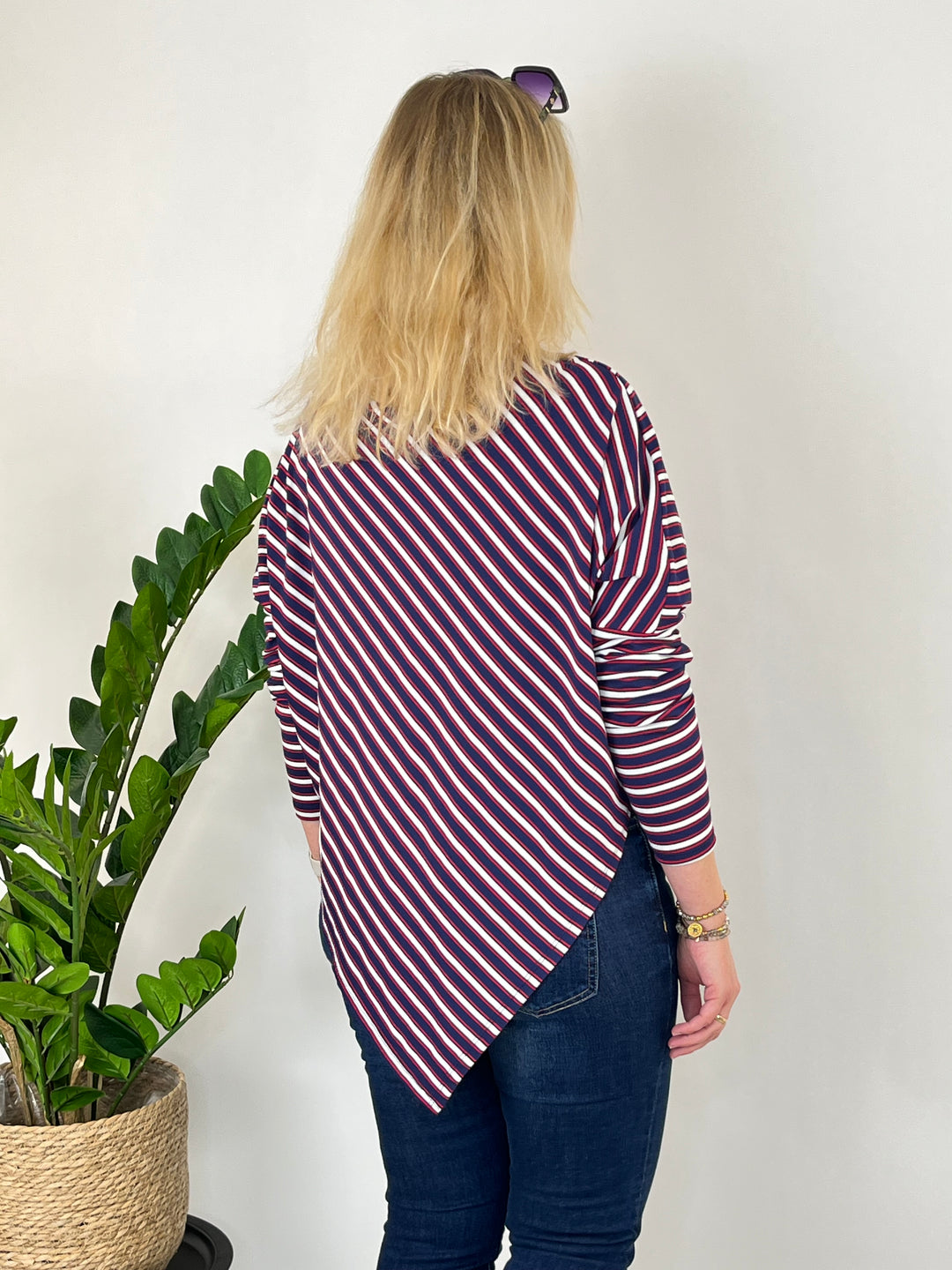 Streifenshirt mit Zipfelsaum, marine von Bella Vita - Mode & Lifestyle