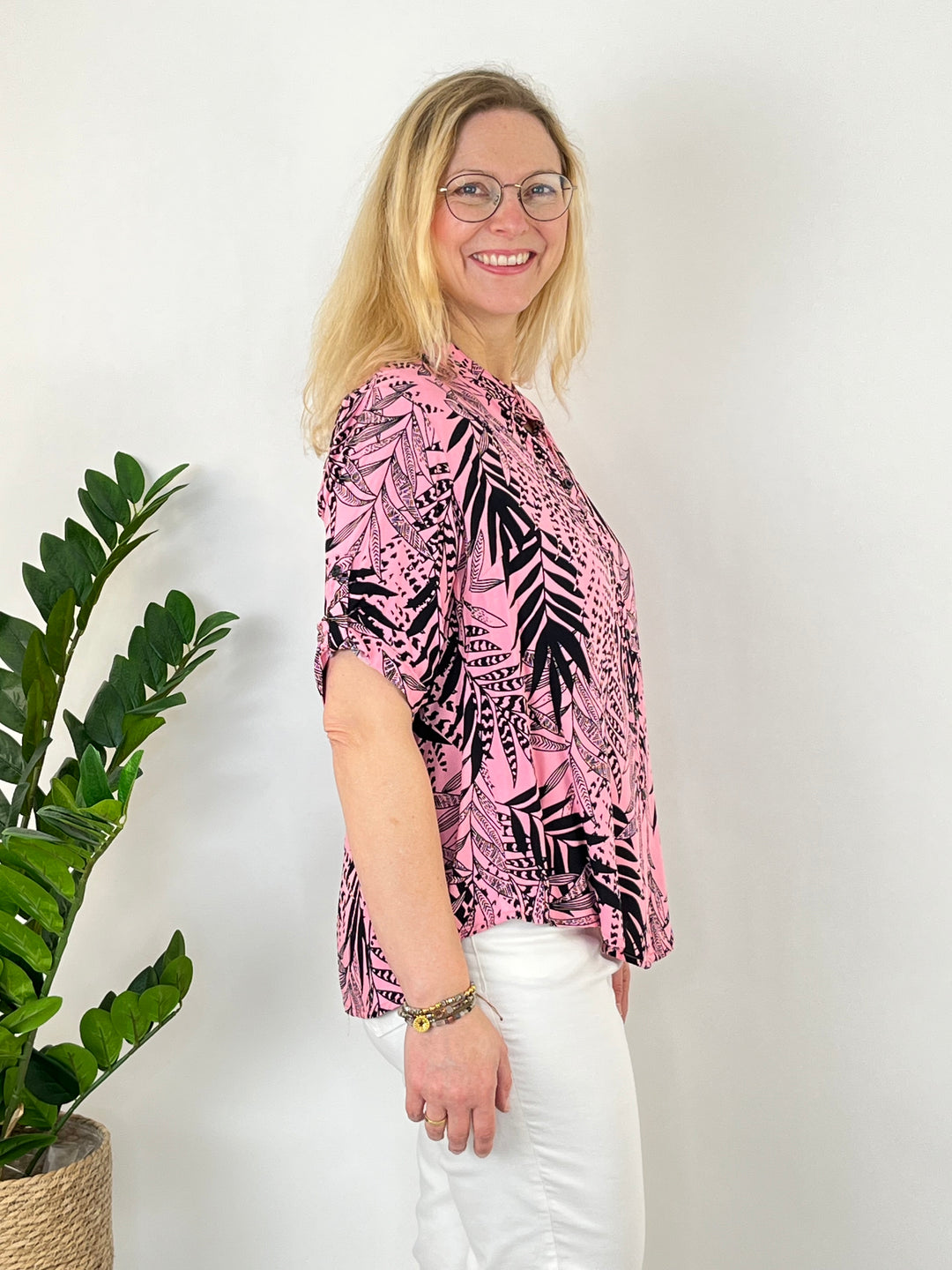 Hemdbluse Blätter, rosa-schwarz von Bella Vita - Mode &amp; Lifestyle